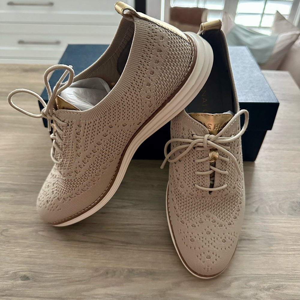 Cole Haan women’s Beige Knit Oxford Shoes